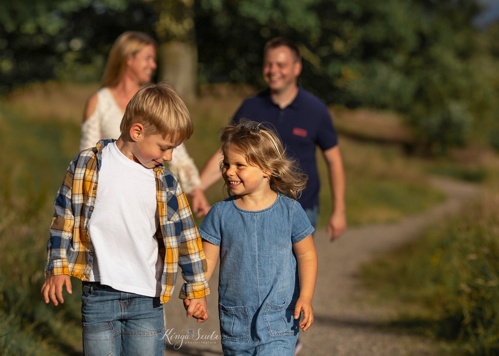 family with two kids, summer fun-filled relaxed family outdoor photoshoot at Mugdock Country Park