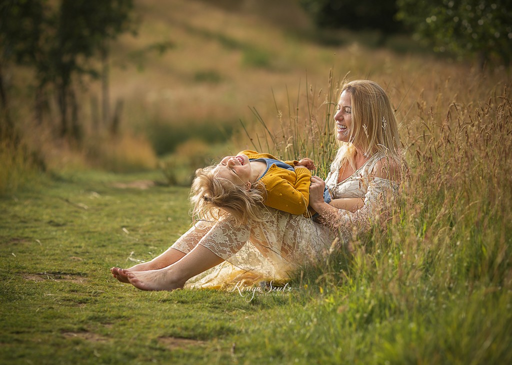 mother and daughter, summer family outdoor photoshoot at Mugdock Country Park