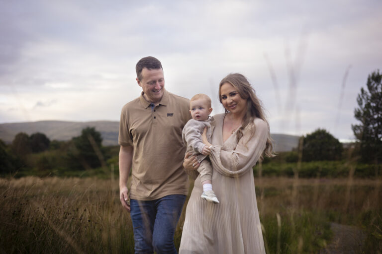 outdoor family photoshoot Glasgow