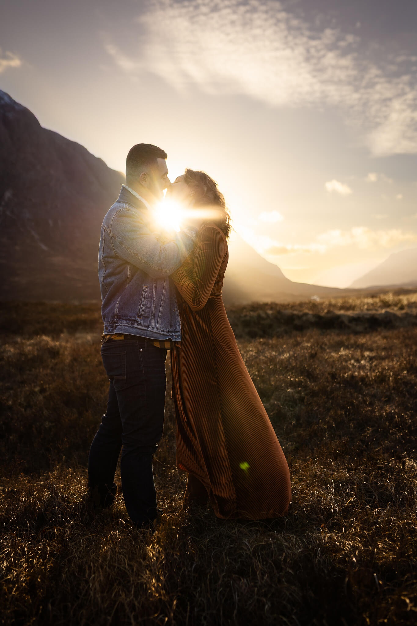 sunset couple photoshoot at Glencoe, Scotland