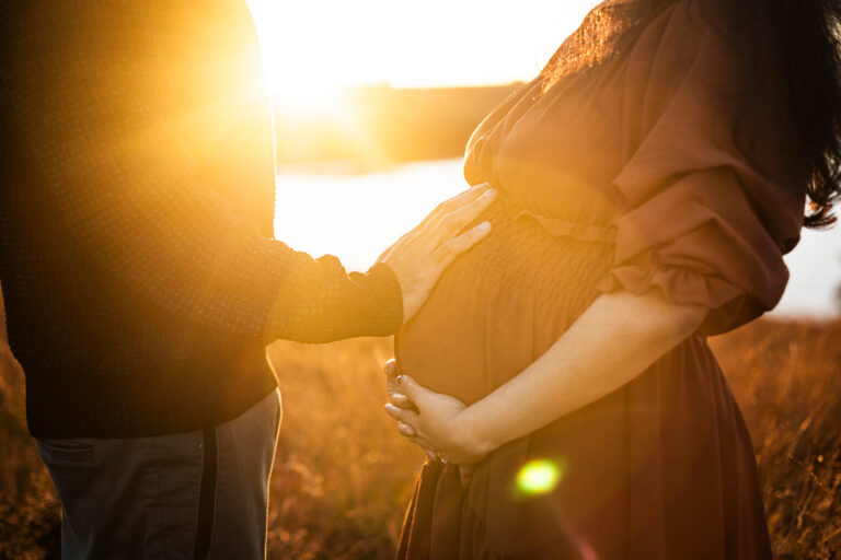 sunset outdoor pregnancy photoshoot Glasgow