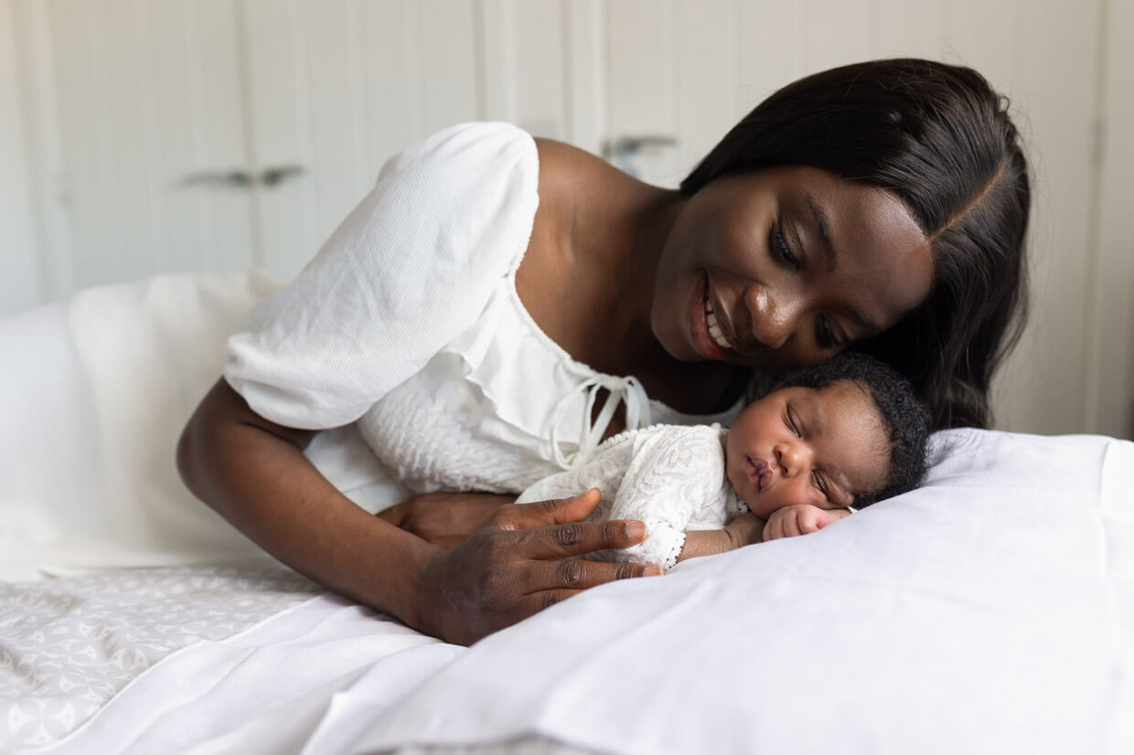 Bump to baby photoshoot documenting pregnancy and the first weeks with a newborn